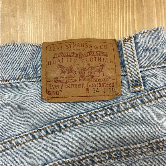 Vintage Levi’s 550 Shorts - Picture 5 of 8